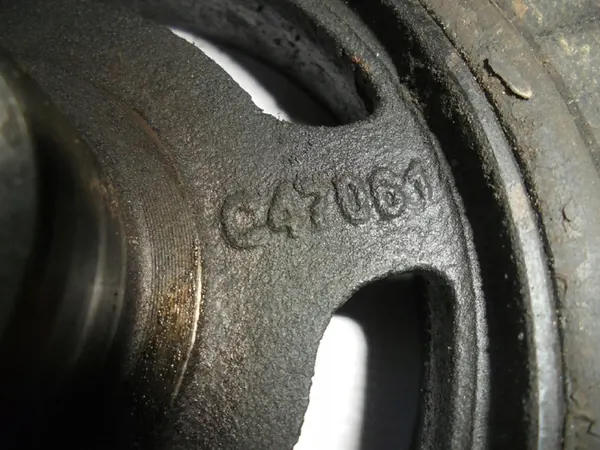 Renault OE 123033448R Polia do Virabrequim image 3