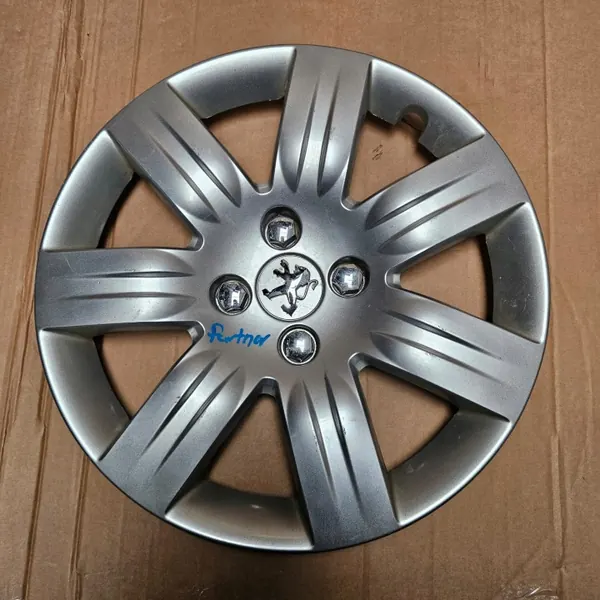 Peugeot Partner III Pyöränkansi 16" OEM Käytetty image 2