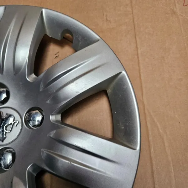 Peugeot Partner III Pyöränkansi 16" OEM Käytetty image 7