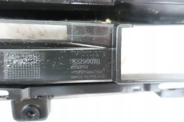 OEM 32296070 framstötfångargaller för Volvo XC60 II 2017- image 9