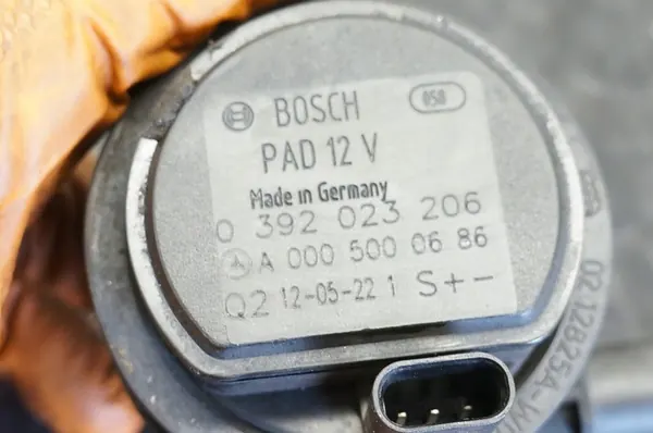 Pompa acqua Mercedes W212 A0005000686 image 4