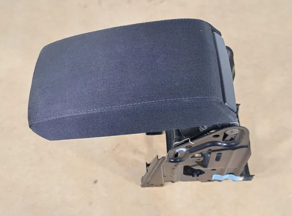 Accoudoir OEM OCTAVIA II 1Z0 Velours + Cadre image 2