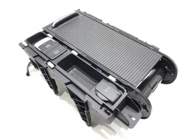 Juomakuppiteline OEM 3G0862531G VW Arteon Hatchbackille image 2