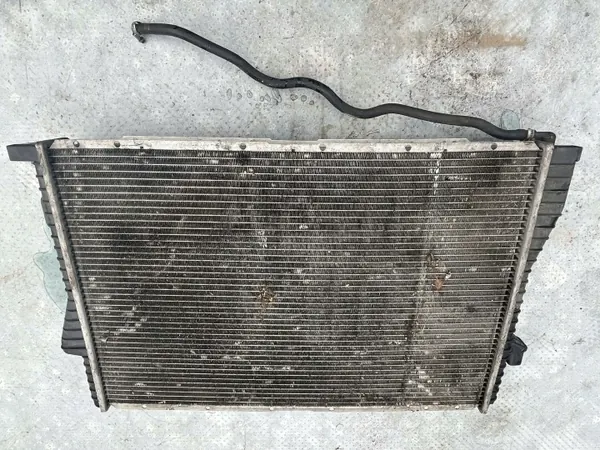 Radiateur d'eau OEM 201608A8 pour BMW 5 E39 image 2