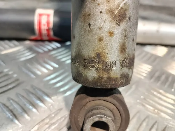 KYB Stötdämpare MERCEDES E-KLASS W210 Bak image 5