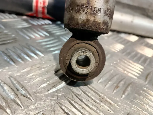 KYB Stötdämpare MERCEDES E-KLASS W210 Bak image 7