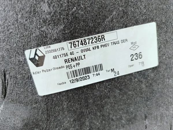 OEM 767487236R Para-lamas Traseiro Direito Renault Megane image 5