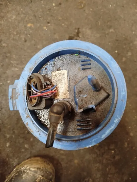 AUDI A3 8V GOLF VII TSI Brandstofpomp 5Q0919051M image 4