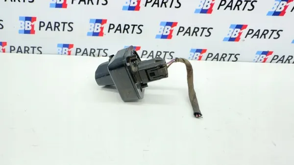 BMW OEM 7946655 Tomada Luz Tapete Esquerda Usado image 3