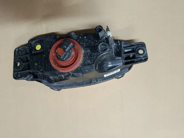 Faro Halógeno Derecho OEM LJ6B-15A254-AC Ford Kuga image 4