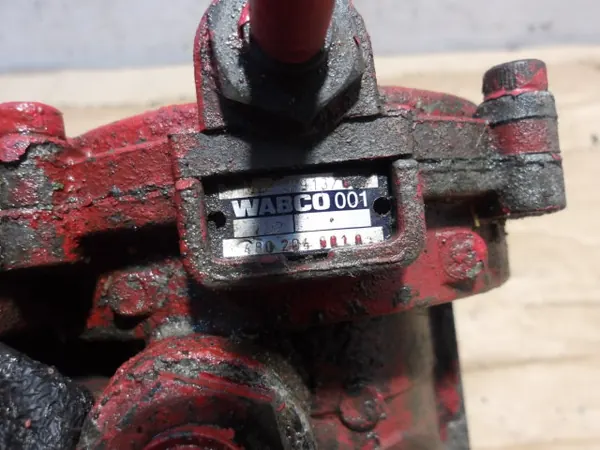 Válvula Moduladora ABS WABCO 4721950160 - OEM Usado image 2