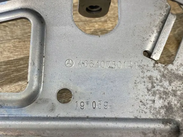 Polttoainesuodattimen Kiinnike OEM A6540780141 Mercedes S-Sarja image 5
