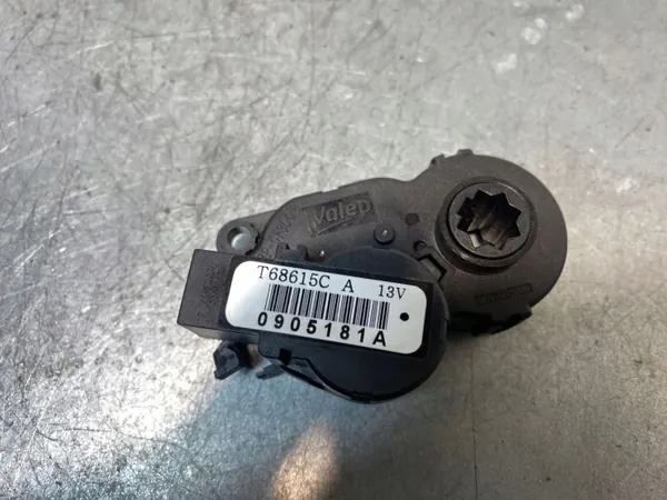 Subaru OE lämmitysklappimoottori OEM FBZ17162 image 2
