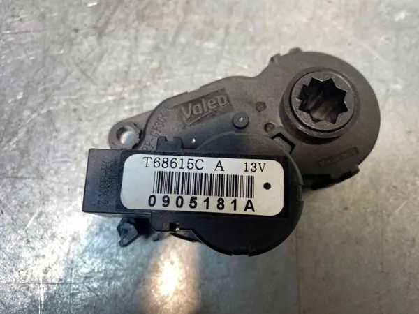 Subaru OE lämmitysklappimoottori OEM FBZ17162 image 3