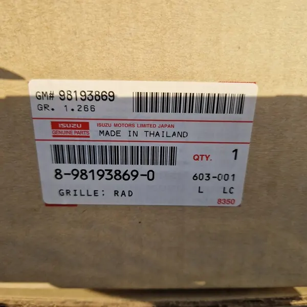 ISUZU DMAX 2011-2015 Front Grill OEM 8-98193869-0 image 7