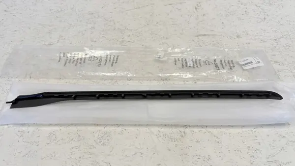 Joint de pare-brise gauche BMW 4 i4 G26 OEM 7933087 image 4