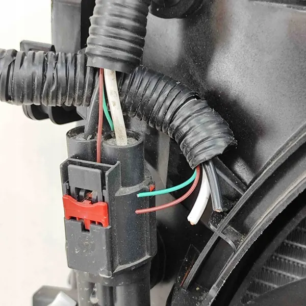 Peças de refrigeração Nissan Qashqai III 1.3L 116kw OEM 214106UB0B image 4