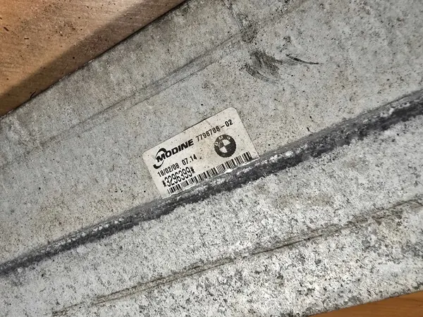 BMW E82 E87 E84 E90 E91 E92 Intercooler 7798788 image 3