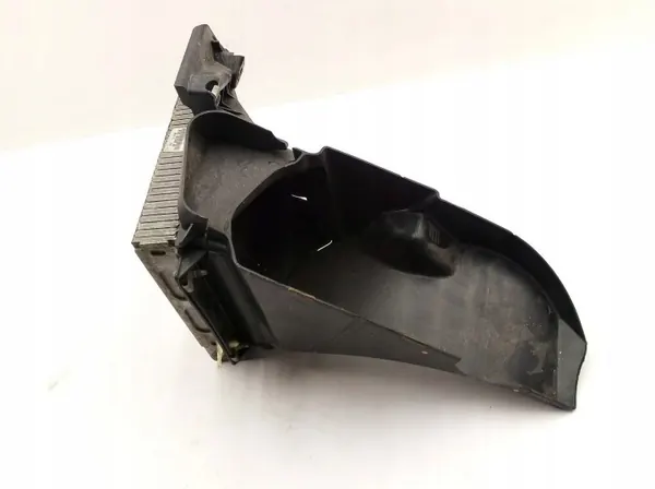 Jaguar Xf Lift 3.0 DODATKOWA CHŁODNICA WODY PRAWA WLOT KIEROWNICA POWIETRZA image 3