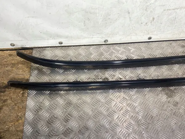Barras de techo Jaguar F-Pace OEM FBZ19264 - Usado image 4