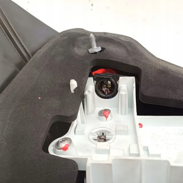 Mercedes-Benz OE A2218200266 rechter achterlicht image 5