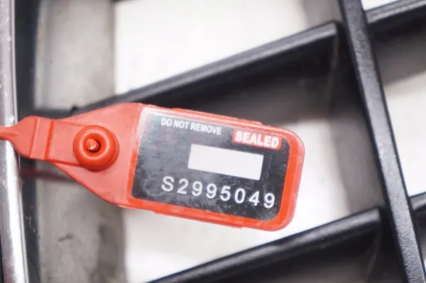 Grill Front Grille Volvo XC90 I 8620641 image 9