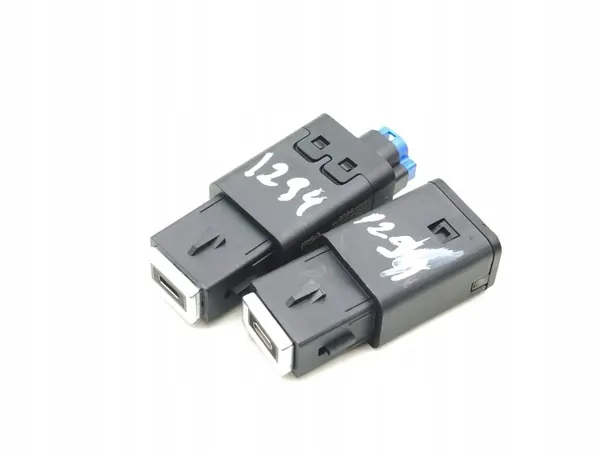 Peugeot 3008 III USB-Steckdose OEM 9851608480 image 3