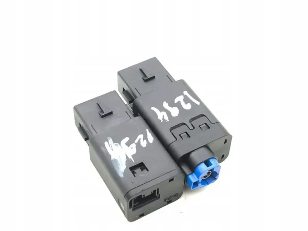 Peugeot 3008 III USB-Steckdose OEM 9851608480 image 4