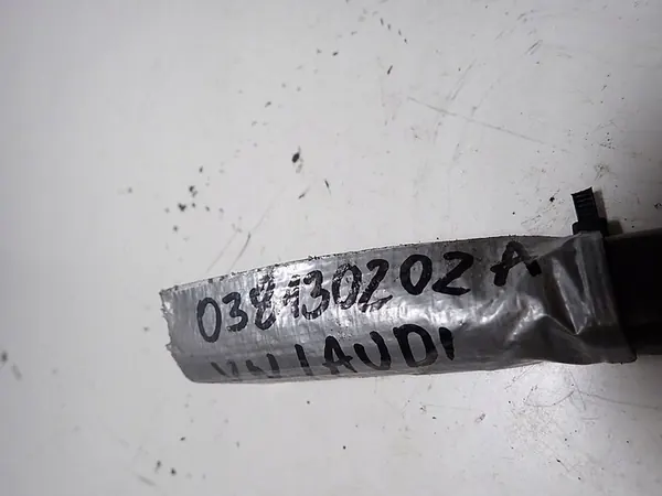 Iniettore VW AUDI 1.9 TDI 038130202A image 7