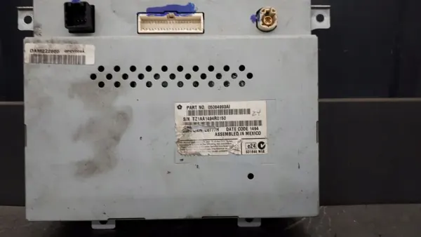 Écran de navigation OEM 05064993AI pour Fiat Freemont image 4