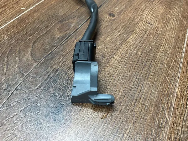 Sensor de impacto Mazda 3 2016- OEM G46C-57K1XA image 7