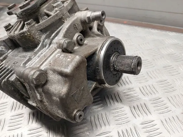 Transferbak OEM 0AU409053Q - Gebruikt Volkswagen OE image 4