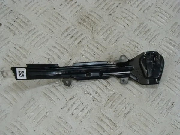 SEAT LEON III Vasemman Suuntavilkun 5F0949101B image 2