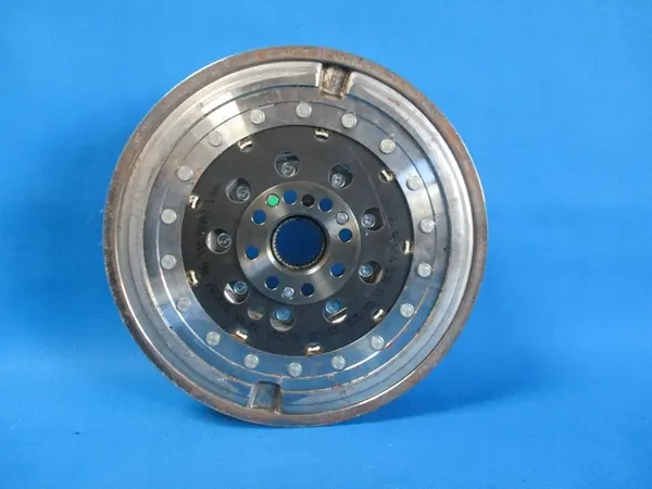 Mercedes W177 OM654 Kaksimassavauhtipyörä A6540301101 image 2