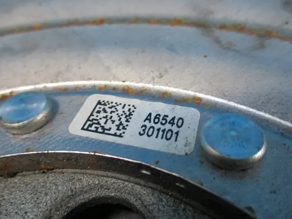 Mercedes W177 OM654 Kaksimassavauhtipyörä A6540301101 image 3