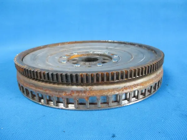 Mercedes W177 OM654 Kaksimassavauhtipyörä A6540301101 image 4