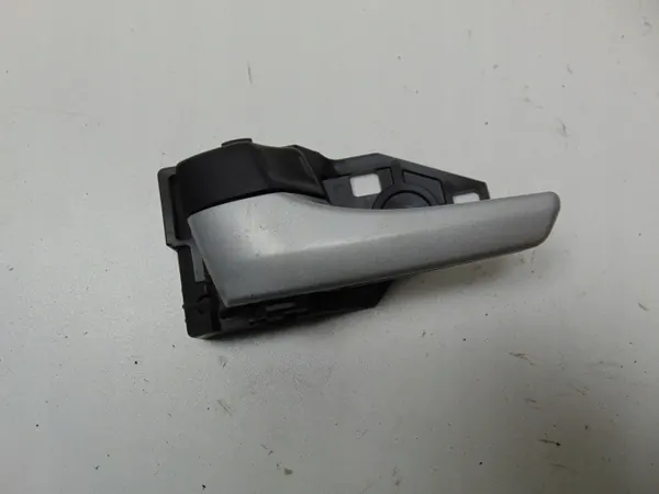 Inredningshandtag fram vänster Toyota Prius III 2009- OEM image 2