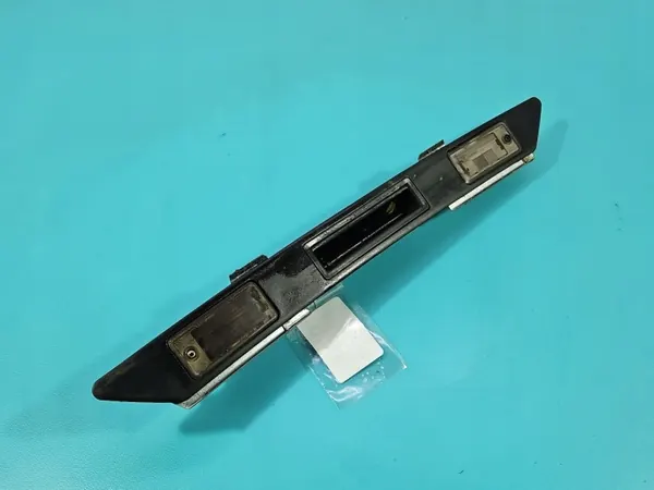 Audi A4 B6 Heckklappengriff OEM 8P4827574 image 2