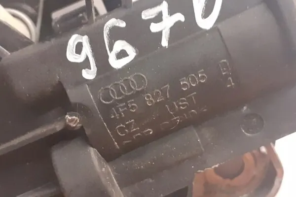 Bagagelås AUDI A8 (4H_) 4F5827505B image 6