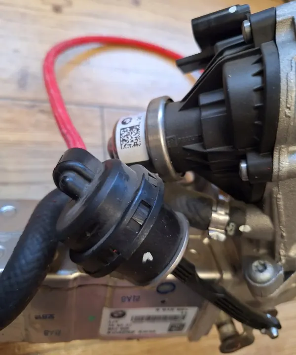 BMW F48 F39 X1 MINI F56 F57 F60 Enfriador EGR OE image 5