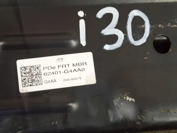 Travesaño delantero Hyundai I30 2017 OEM 62401-G4AA0 image 5
