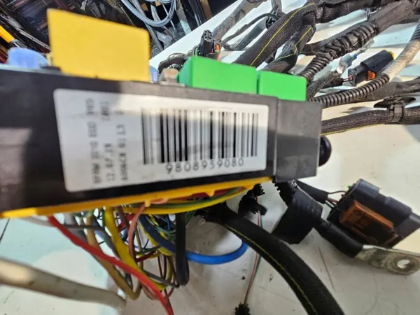 Harness Motor OEM 9808959080 para Peugeot Expert image 5
