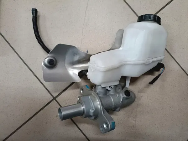 Bromsbehållare OEM 0204839697 för VW Golf VIII image 2
