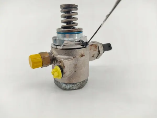 Bomba de combustível OEM 03C127026R para VW Group image 3