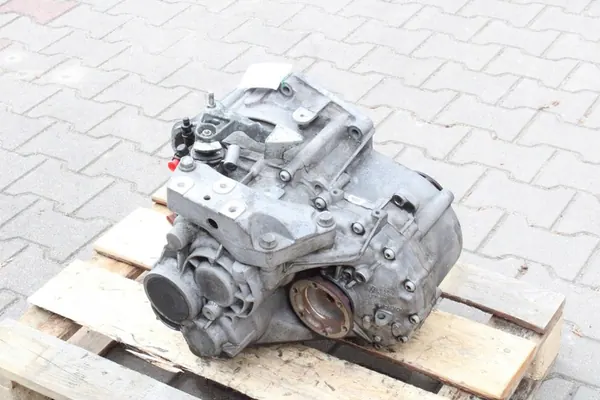 Volkswagen PASSAT B6 2008 KDN 02Q300042 Vaihteisto image 5