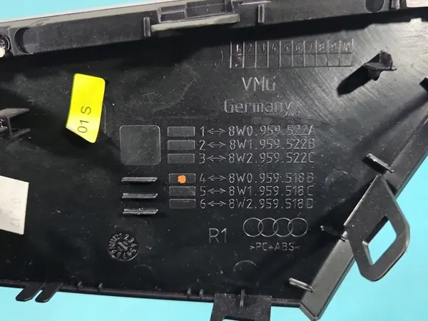 OEM 8W0959522A Oikea Etuovenkahvan Valo Audi A4 B9 image 5