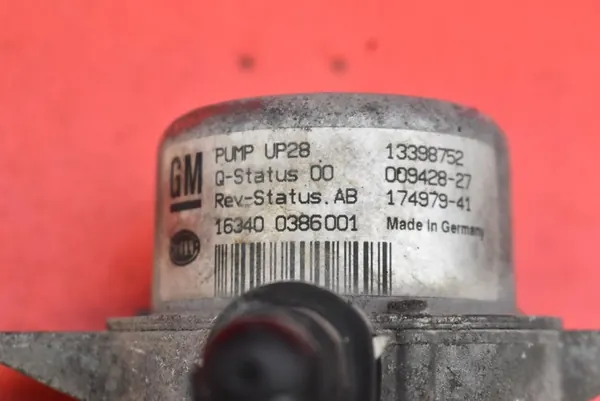 Imupumppu Opel Astra 4 IV J 1.4 Turbo 140 HV image 4