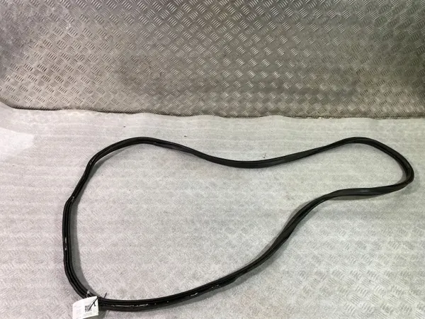 Junta de porta-malas Jaguar I-Pace 2020 OEM J9D343718A image 2