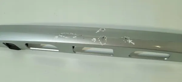 Garniture de hayon Toyota Yaris III OEM 768010D56 image 4