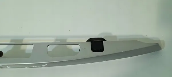 Garniture de hayon Toyota Yaris III OEM 768010D56 image 7